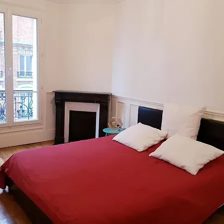 2 Bedroom Flat Near The Eiffel Tower And Parc Des Expositions Apartamento Paris